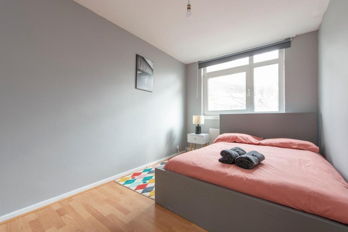 Lovely 2-Bed 20 Mins To Central London Eksteriør bilde