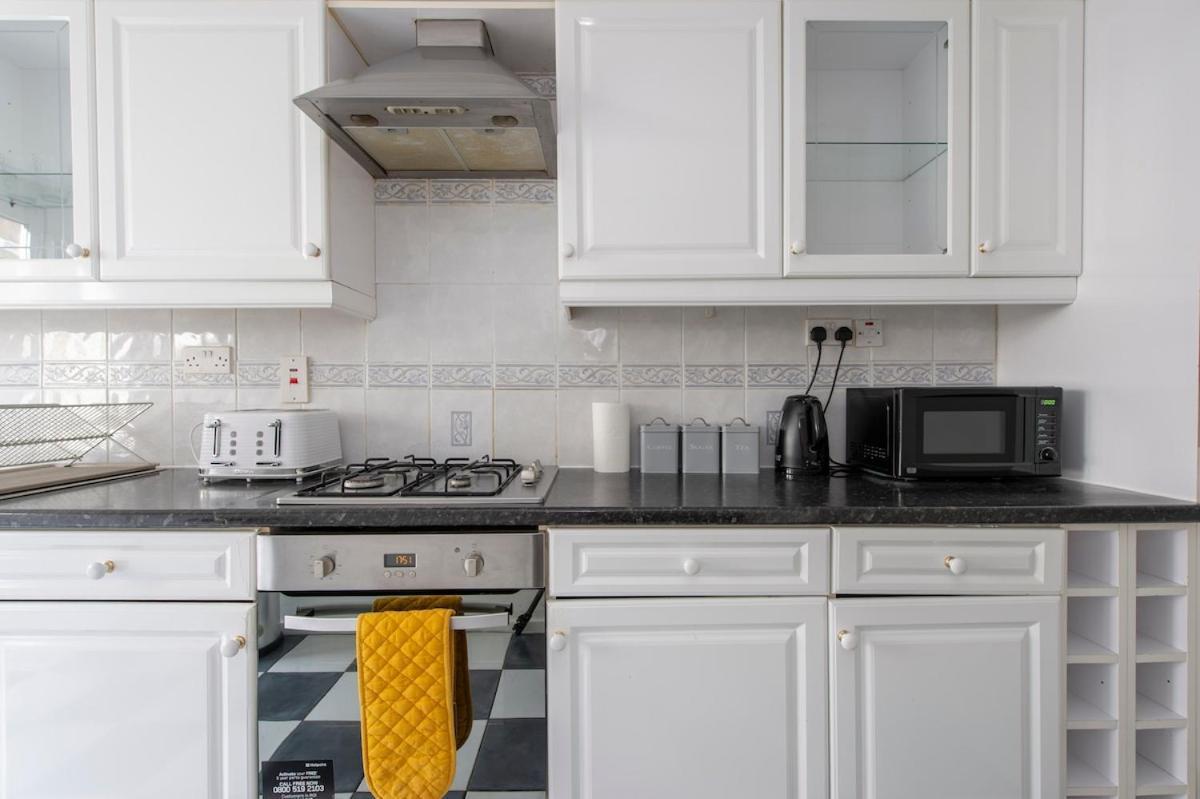 Lovely 2-Bed 20 Mins To Central London Eksteriør bilde