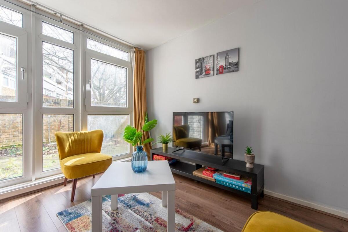 Lovely 2-Bed 20 Mins To Central London Eksteriør bilde